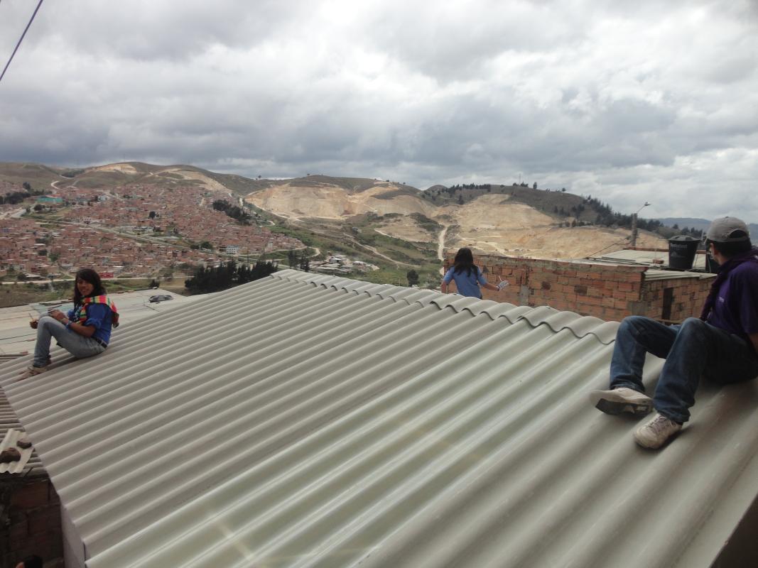 "MOP 100 años, 100 casas, 100 sueños"