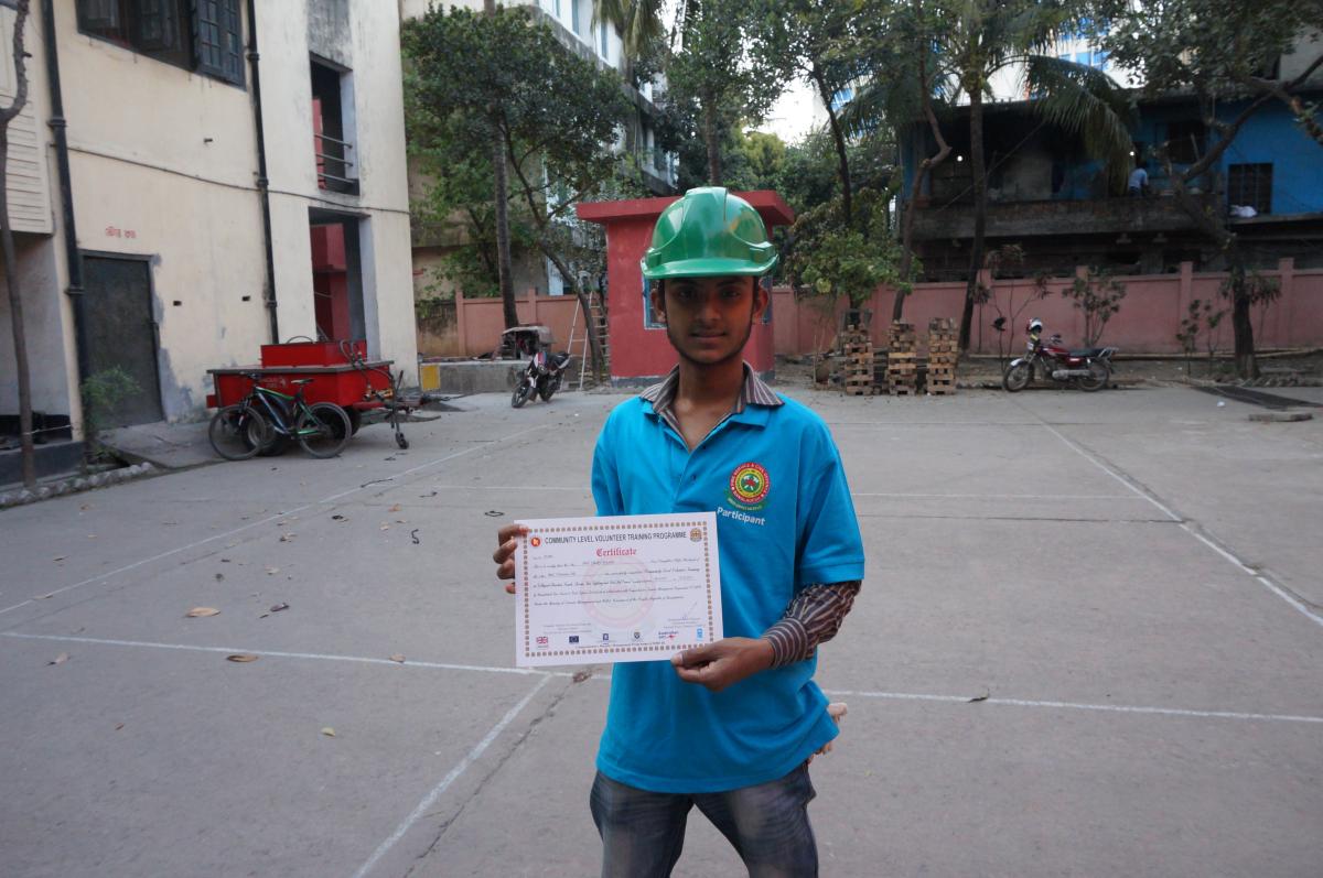 অগ্নিনির্বাপন,অগ্নি প্রতিরোধ, উদ্ধার ও প্রাথমিক চিকিৎসা বিষয়ক কোর  সার্টিফিকেট বিতরণ অনুষ্ঠান ।