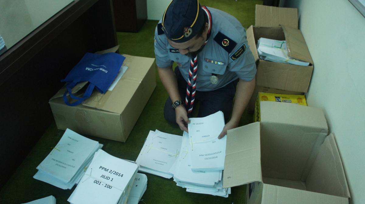 Pemfailan dan Pengarkiban dokumen-dokumen di Ibu Pejabat Persekutuan Pengakap Malaysia