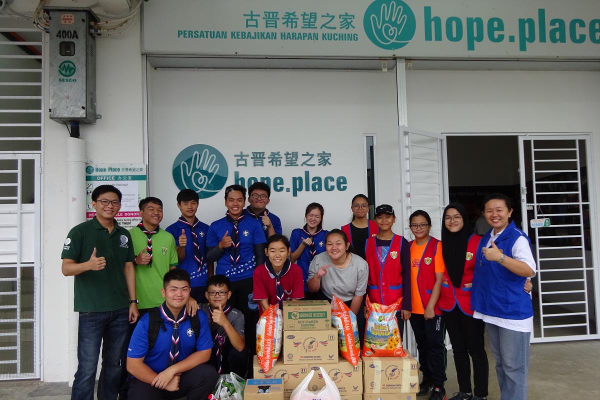 Community Service with Interact Club of SMK DPHA Gapor, Stampin and Hope Place Kuching PART 2!!! 