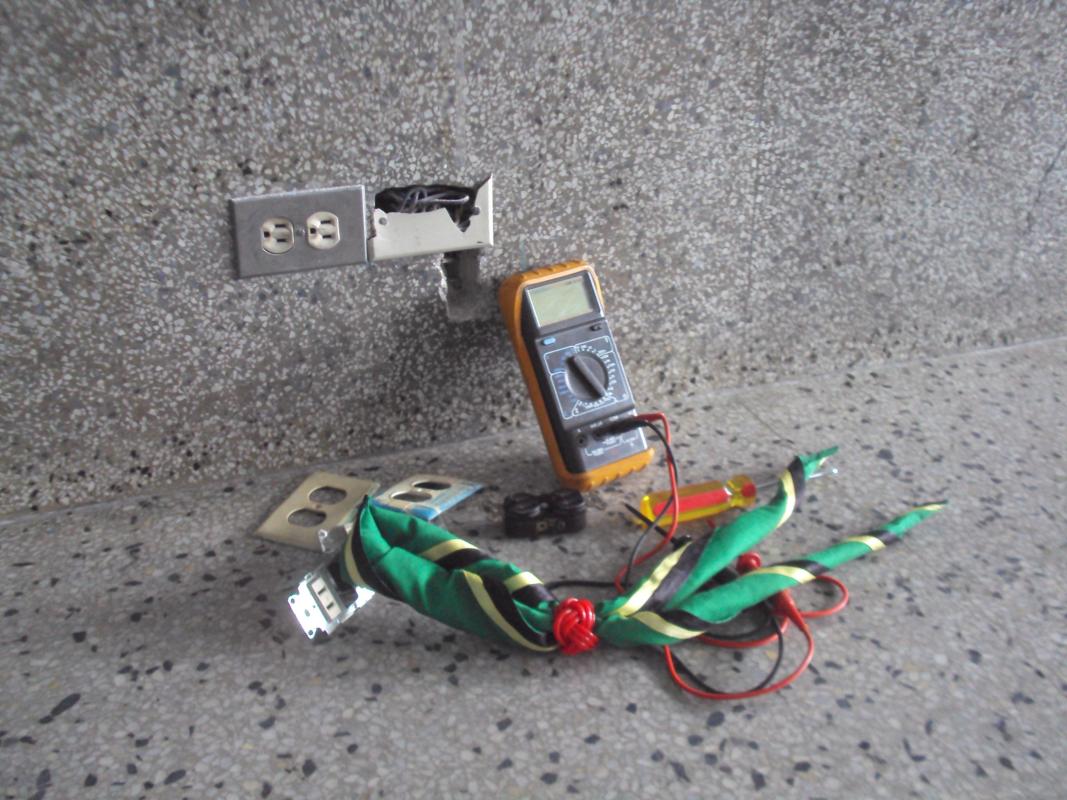TOQUE ELÉCTRICO SCOUT.