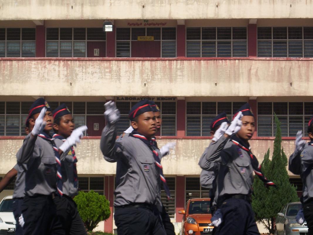 PERTANDINGAN KAWAD KAKI BADAN BERUNIFORM PERINGKAT SEKOLAH SMK TG DATUK