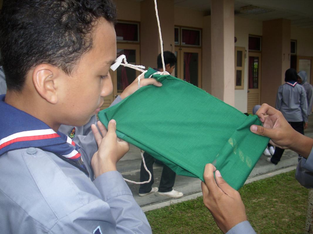 ISTIADAT MENGIBARKAN BENDERA SEMPENA HARI BADEN POWELL