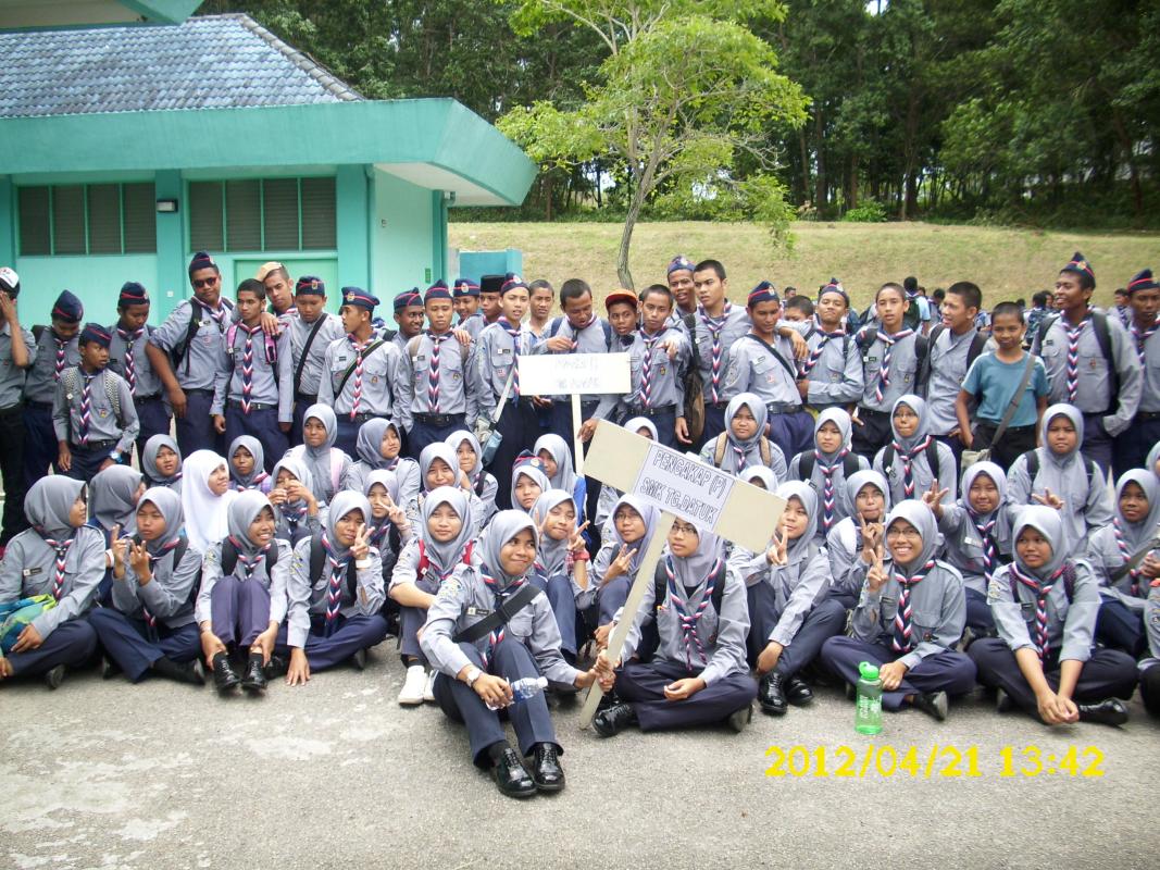 PERTANDINGAN KAWAD KAKI PERINGKAT DAERAH