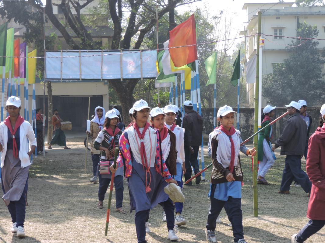 "রোভার সেবাই নিয়োজিত" "সমাজ উন্নয়ন কাজ করে থাকেন রোভার স্কাউটস"।