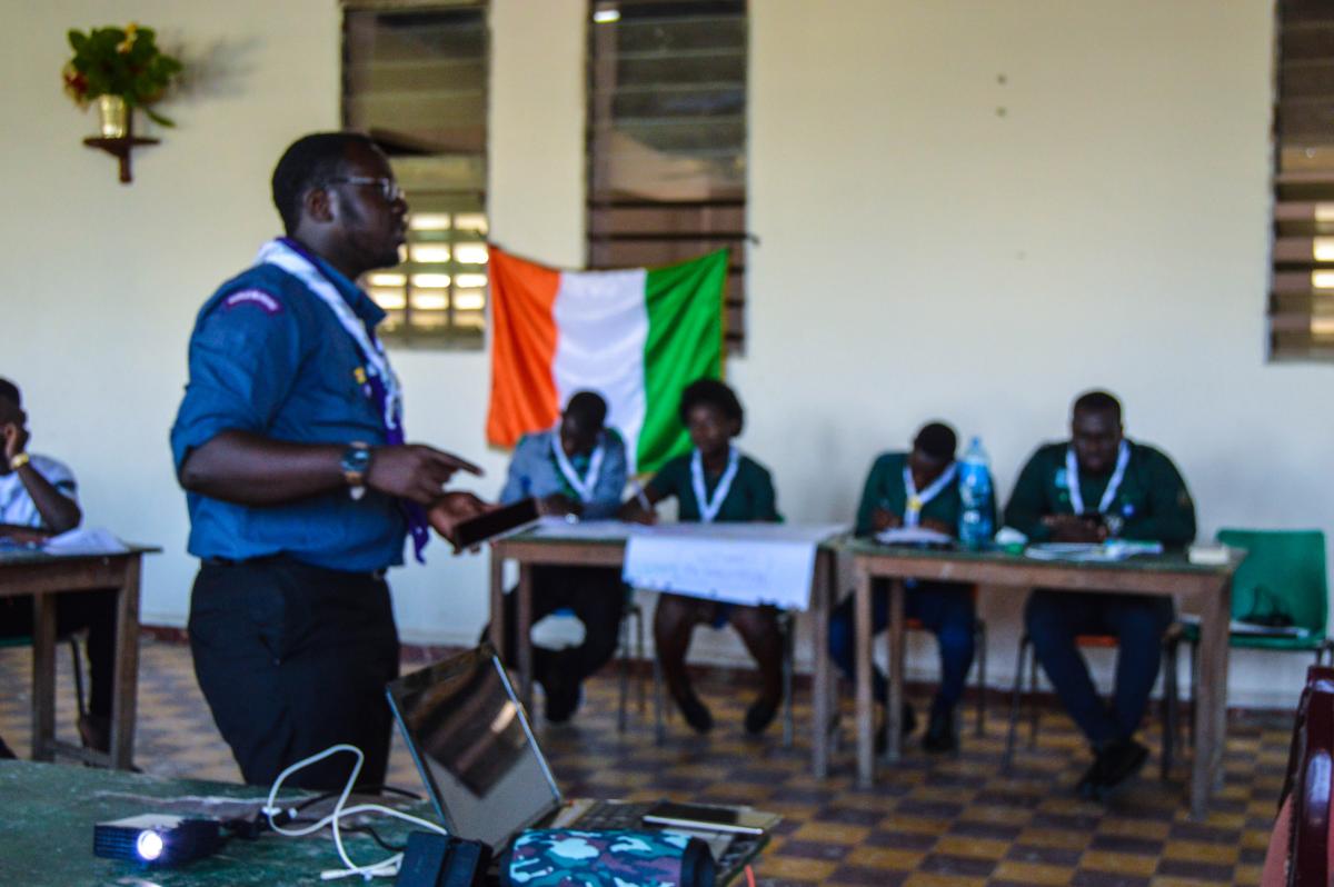 Séminaire de formation organisé par les Eclaireuses et Eclaireurs Unionistes de Côte d'Ivoire sur le programme "DIALOGUE POUR LA PAIX"