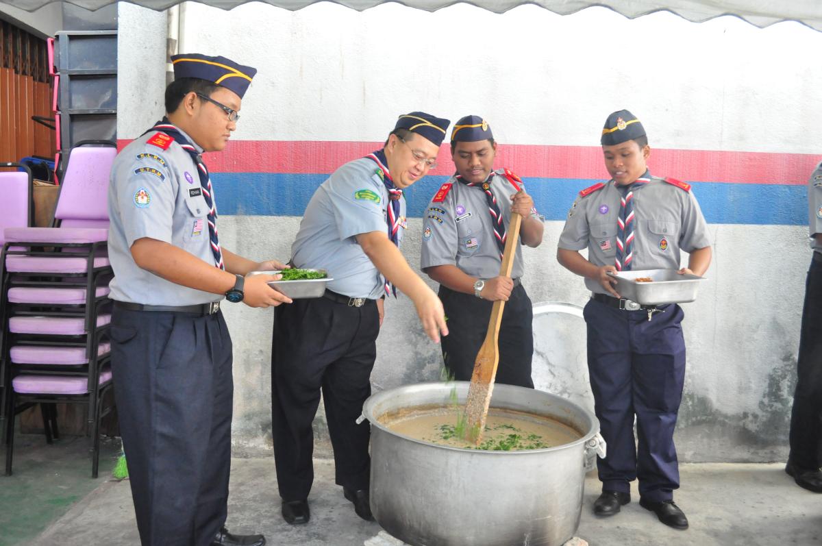 Program edar bubur lambuk di Pulapem