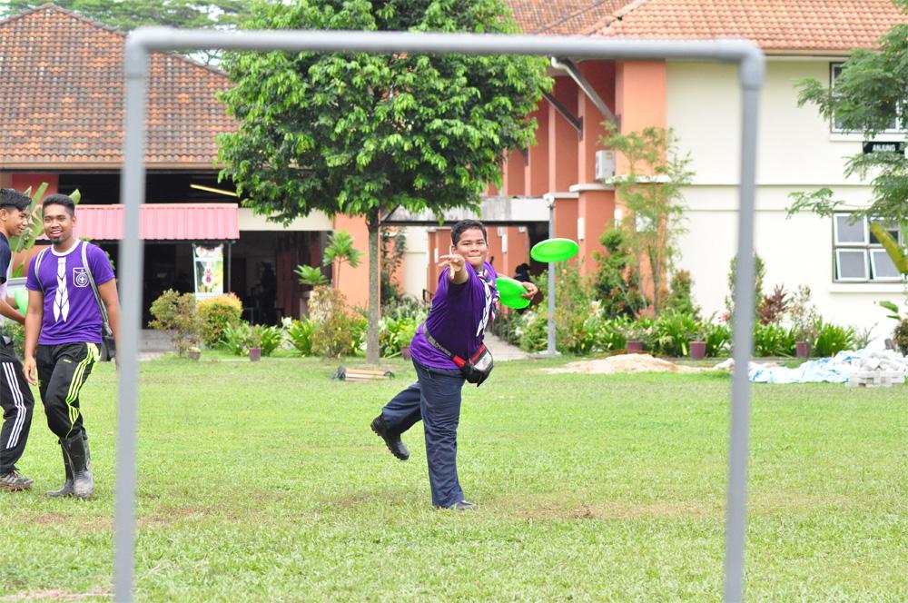 Frisbee dengan gaya tersendiri