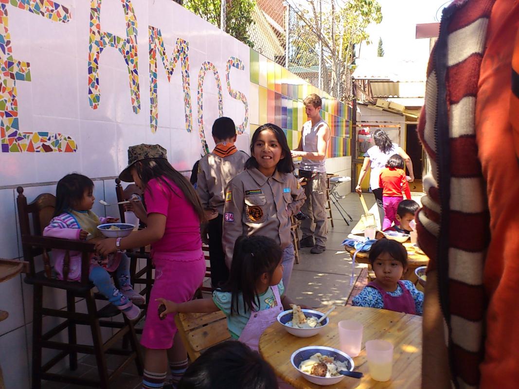Tu y yo somos de la misma sangre (Hogar de niños CREAMOS)