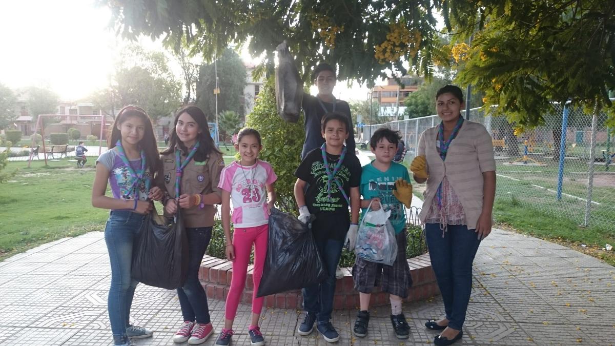 Limpieza Parque Francisco de Orellana (Cochabamba - Bolivia)