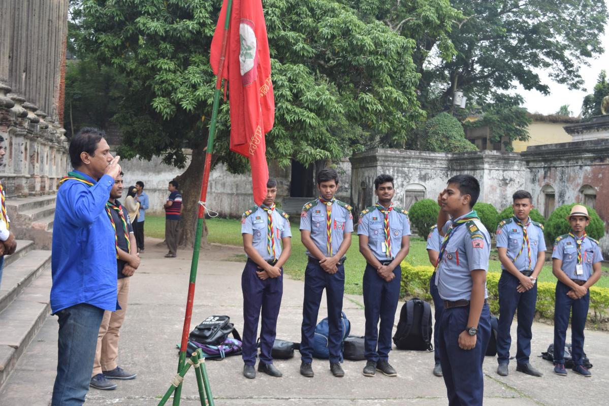 Outdoor Crew Meeting 