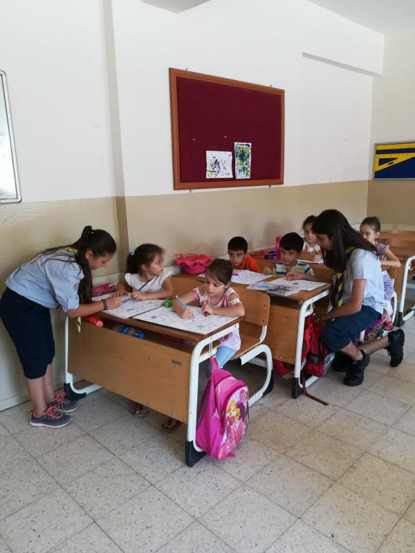 Volunteer service at "schools have life" project