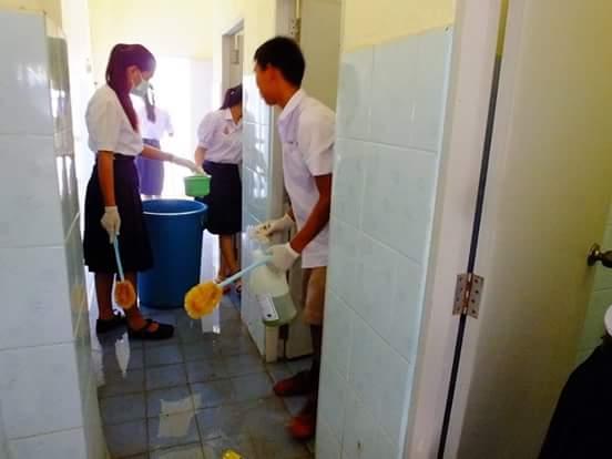 ทำความสะอาดห้องน้ำ