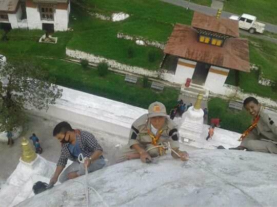 Services at Chorten kora