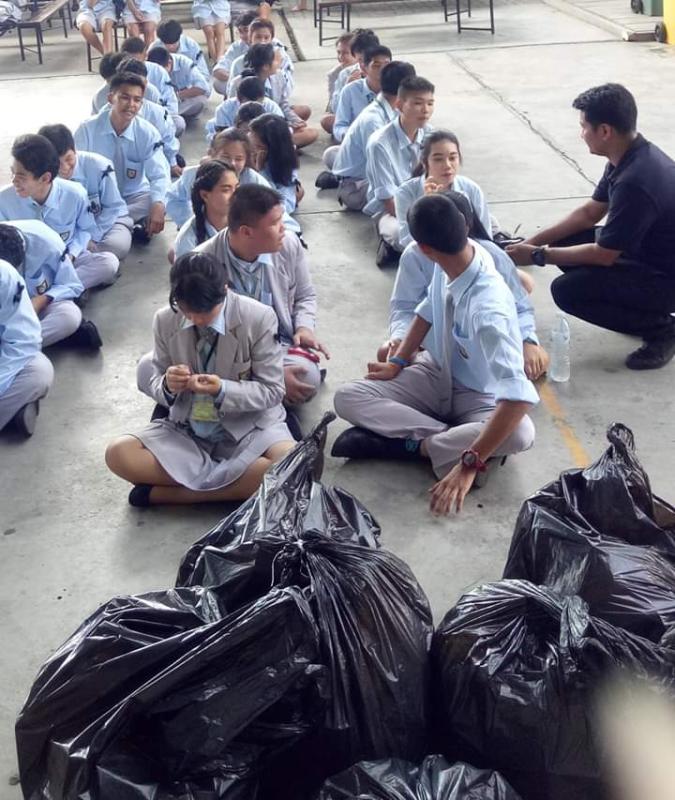 รู้รักสามัคคีร่วมใจกันทำความดี
