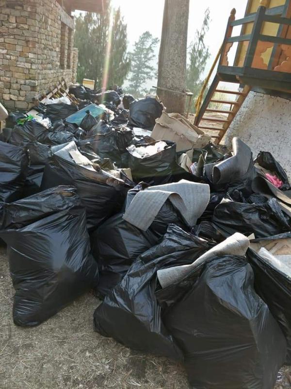 Mass Cleaning of Tshechu Ground