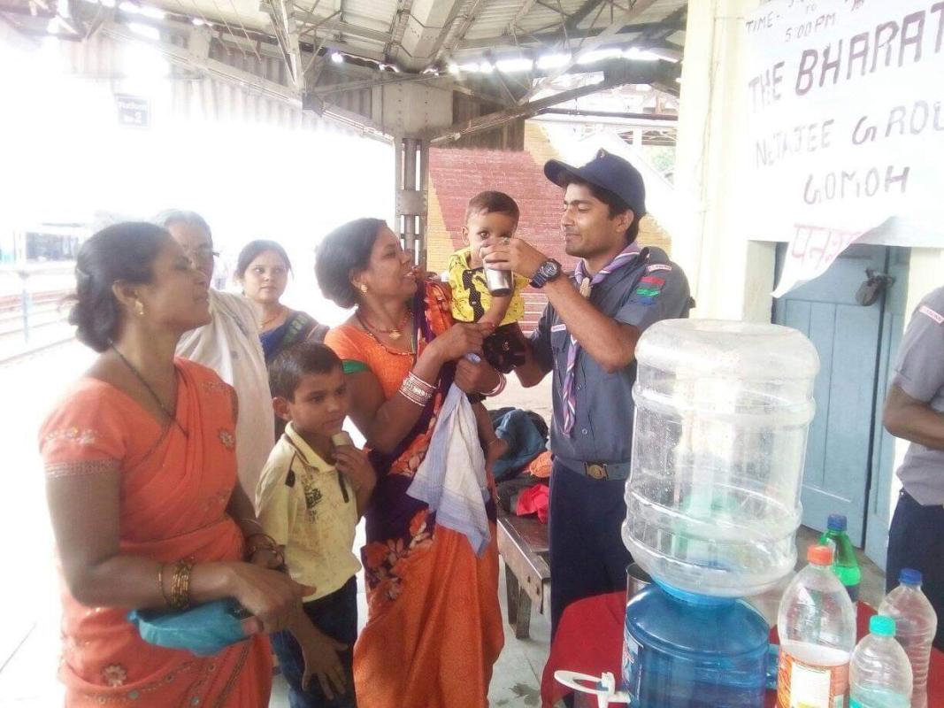 FREE WATER SERVICE @ GOMOH RAILWAY STATION