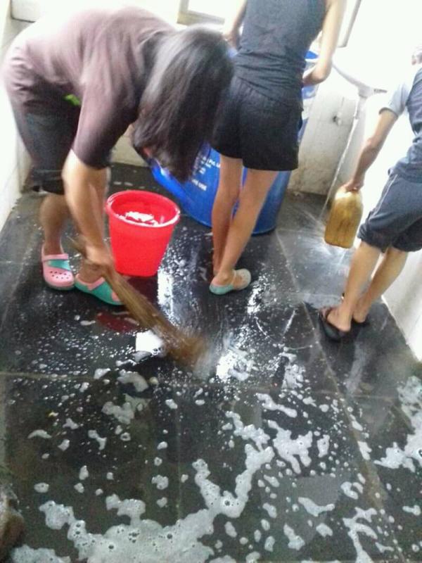 Clean toilet for all