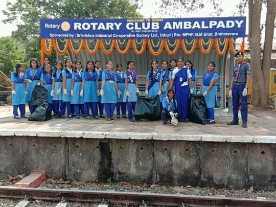 Swachh Bharat clinliness Drive at Indrali railway station,Udupi, Karnataka State,India. 31st March 2019