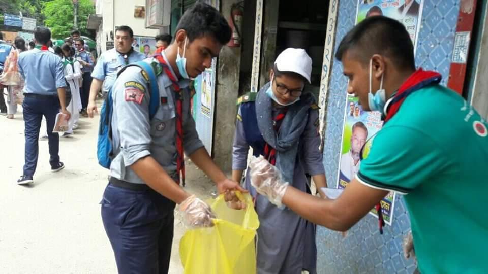 ডেঙ্গু সচেতনতায় রোভারদের কর্মসূচি   
