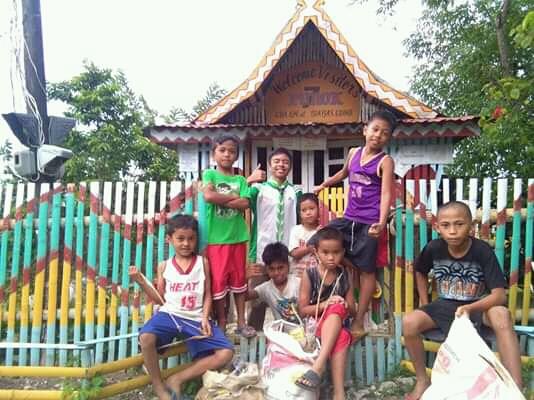 COMMUNITY CLEAN UP BY BESO
