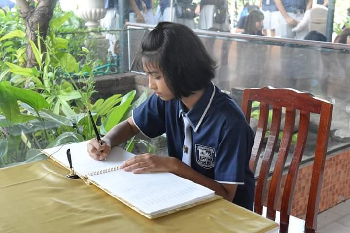 พิธีลงนามถวายพระพรชัยมงคล พระเจ้าอยู่หัวรัชกาลที่10 