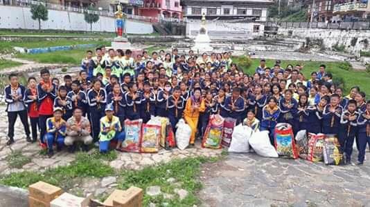 Cleaning campaign in community 