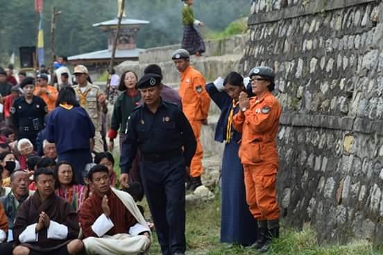 Crowd management for programme efficiency.