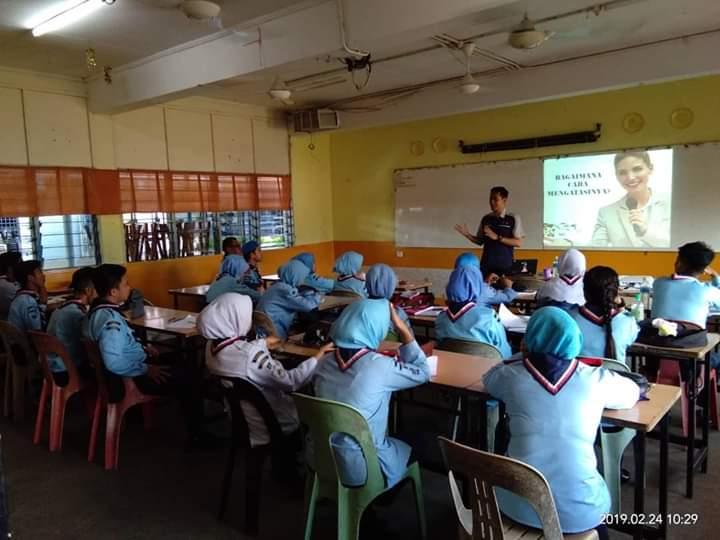 Kursus Pengucapan Awam Dan Komunikasi