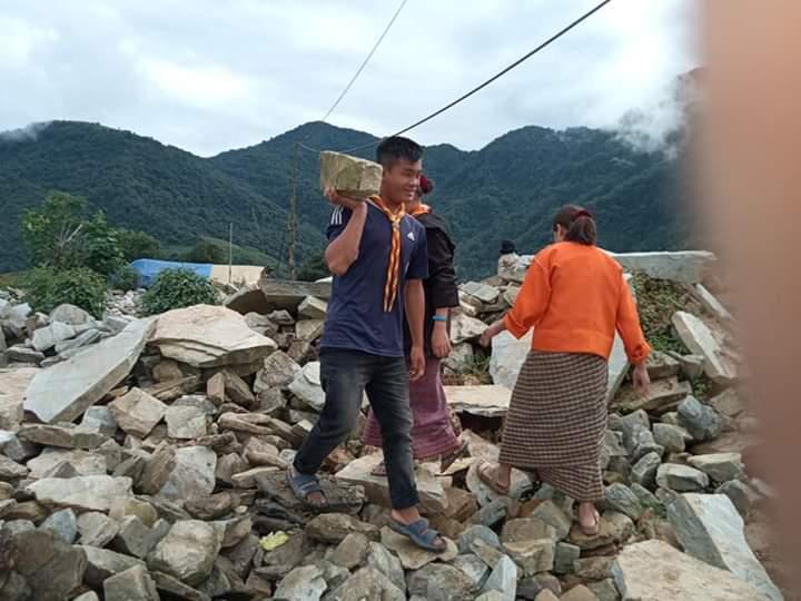 Youth engagement in community Service at Laiju Goenpa Construction.