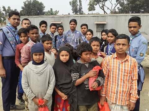 অসহায় মানুষদের মাঝে শীত বস্ত্র বিতরণ