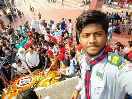 বুদ্ধিজীবী দিবস উপলক্ষ্যে বুদ্ধিজীবী শহিদ মিনারে ফুল অর্পন। 