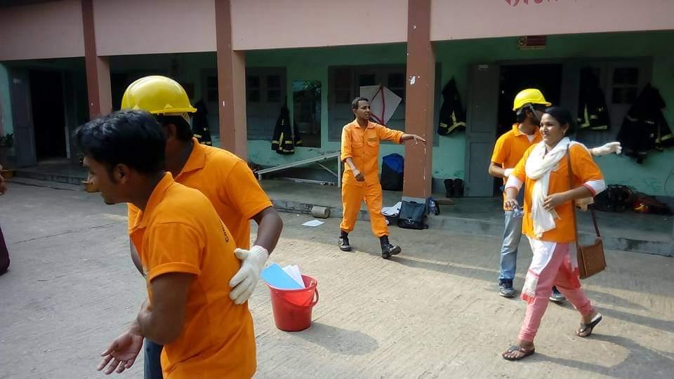 রোভারদের ফায়ার সার্ভিস কোর্স