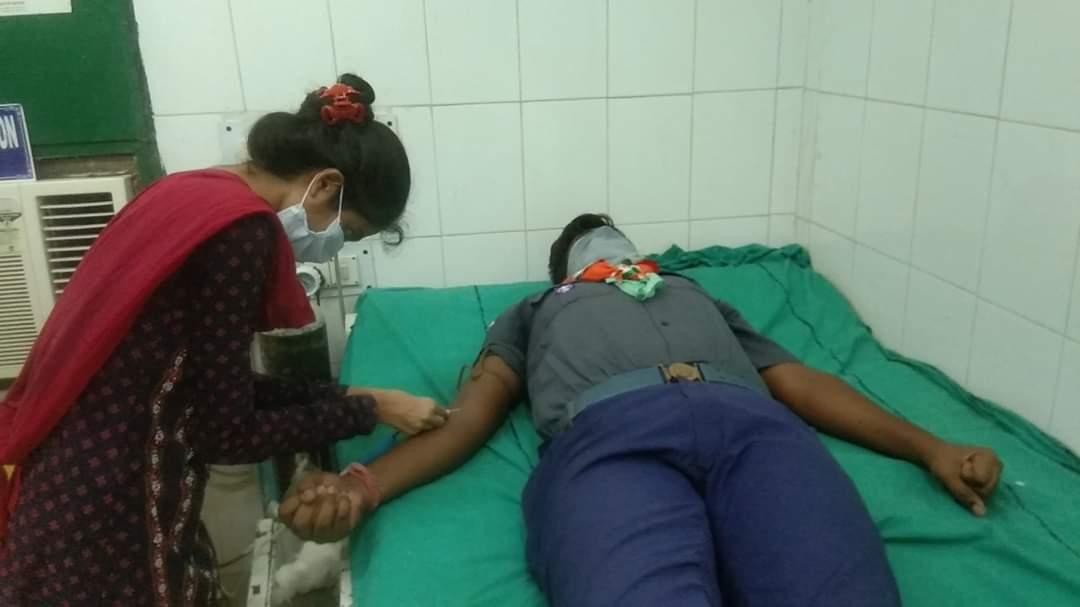 Walk in blood donetion camp