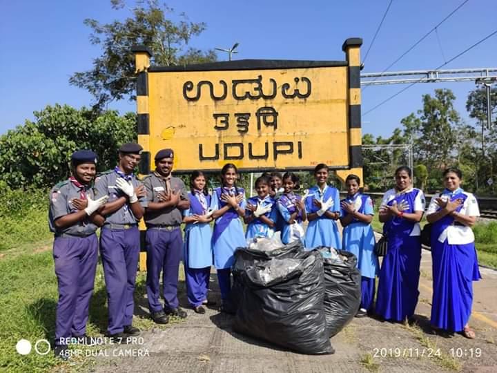 40th month of cleanliness drive programme swatch Bharath abhiyan at Indrali Railway station, Udupi