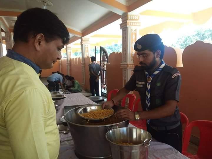 Messenger of peace Sonbhadra मां वैष्णो शक्तिपीठ डाला सोनभद्र नवरात्र के दसवें दिन सेवा शिविर