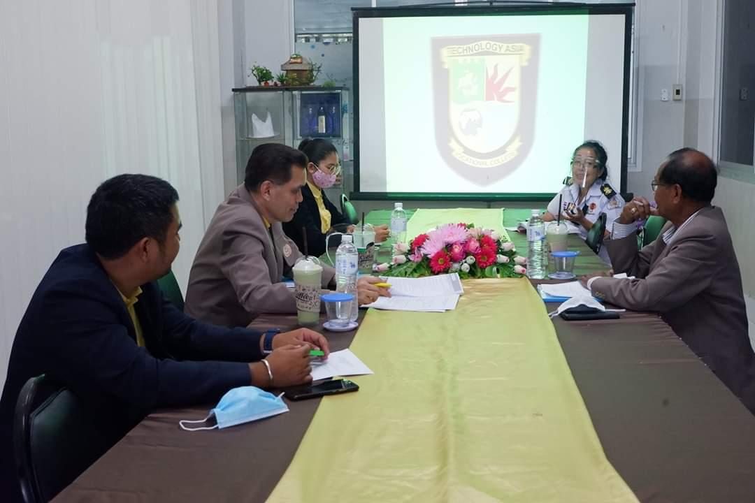 ต้อนรับคณะตรวจวิทยาลัย