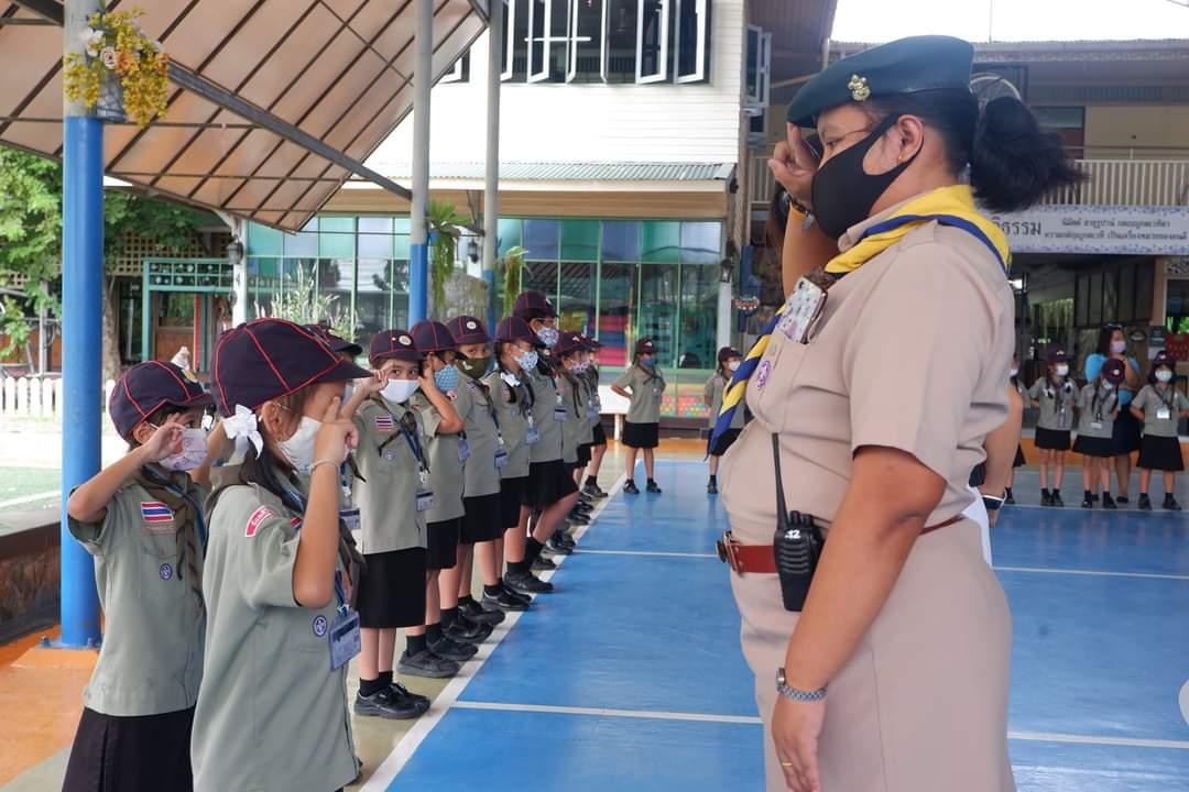 จิตอาสาฝึกระเบียบแถว