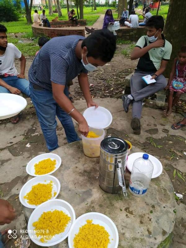 The joy of Eid with street children