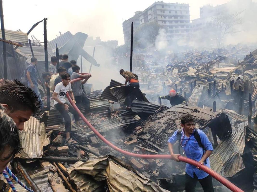 ট ব্লক বস্তিতে অগ্নিকান্ড