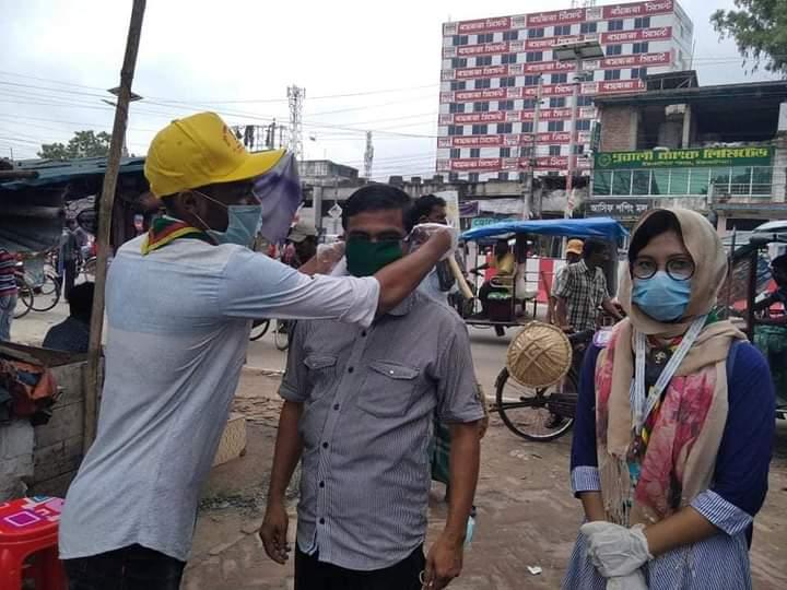 মাস্ক বিতরণ 