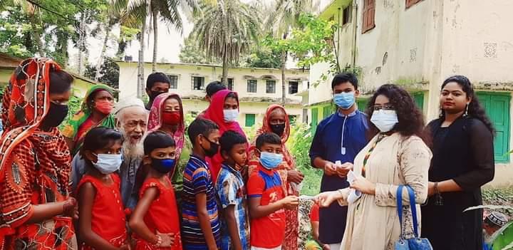 ঈদ-উল-আযহা উপলক্ষ্যে অসহায় ও দুঃস্থদের মাঝে রান্না করা খাবার বিতরণ