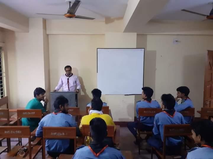 RIITএর ক্রু মিটিং 