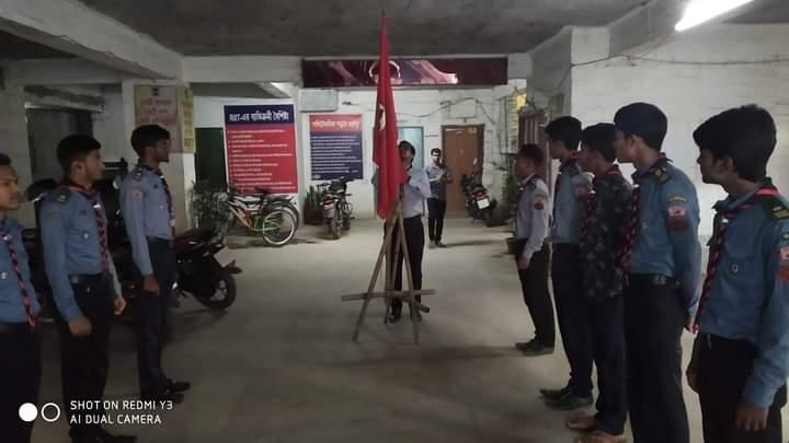 সাপ্তাহিক ক্রু মিটিং