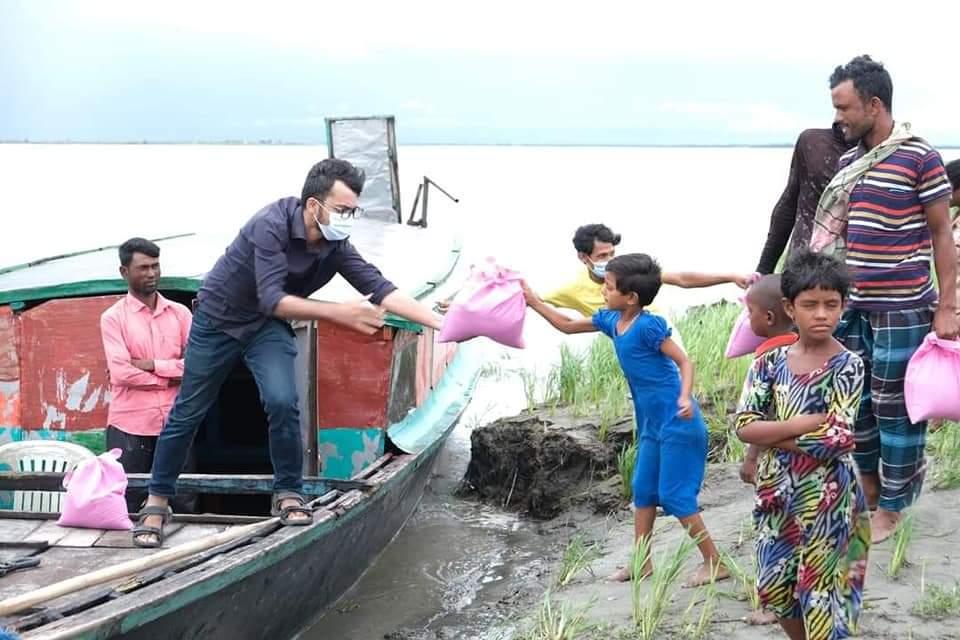 বন্যার্তদের ত্রান বিতরণ কর্মসূচি ২০২০