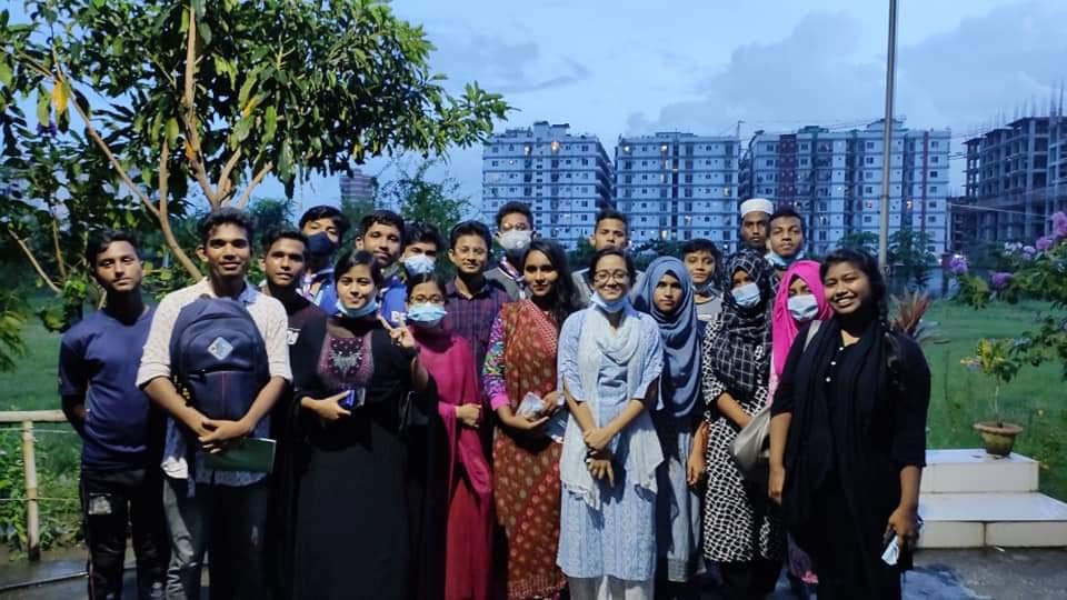 বন্যার্ত মানুষদের সহযোগীতা করার জন্য আলোচনা ও মিটিং