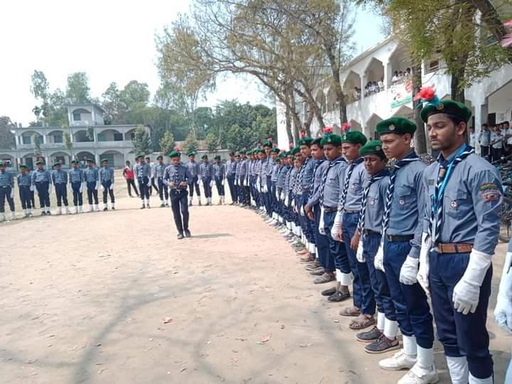 সাপ্তাহিক ট্রুপ মিটিং