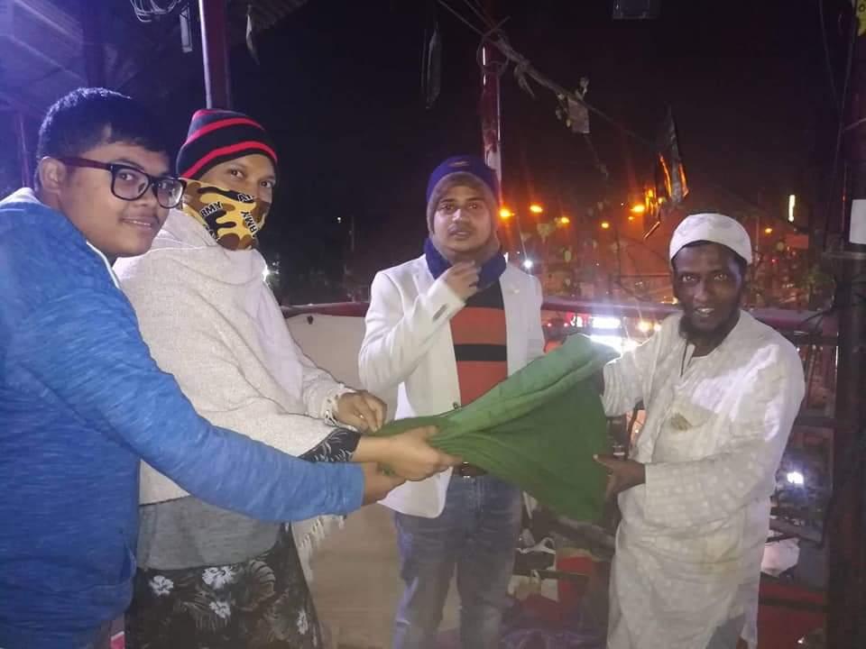 শীতবস্ত্র বিতরণ 