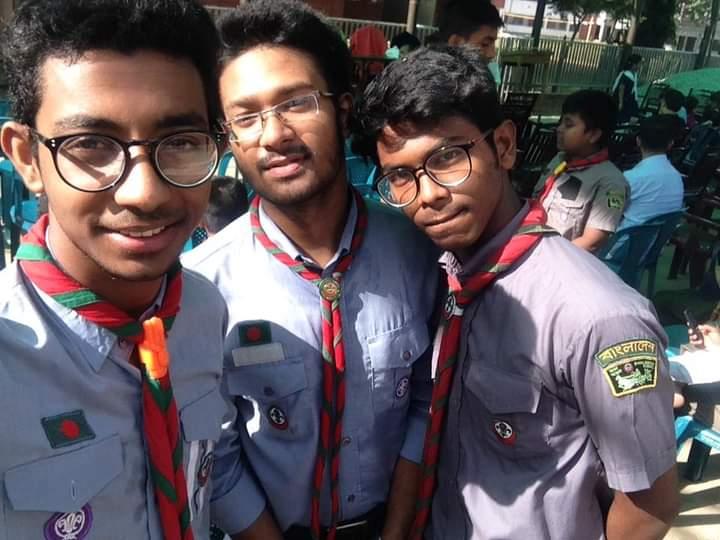 পরিস্কার পরিচ্ছন্ন ইমানের আংশ।তাই পরিস্কার পরিচ্ছন্ন থাকা আনেক প্রয়োজন। আমরা সবাই মিলে আমাদের চারপাশ পরিস্কার পরিচ্ছন্ন রাখতে হবে