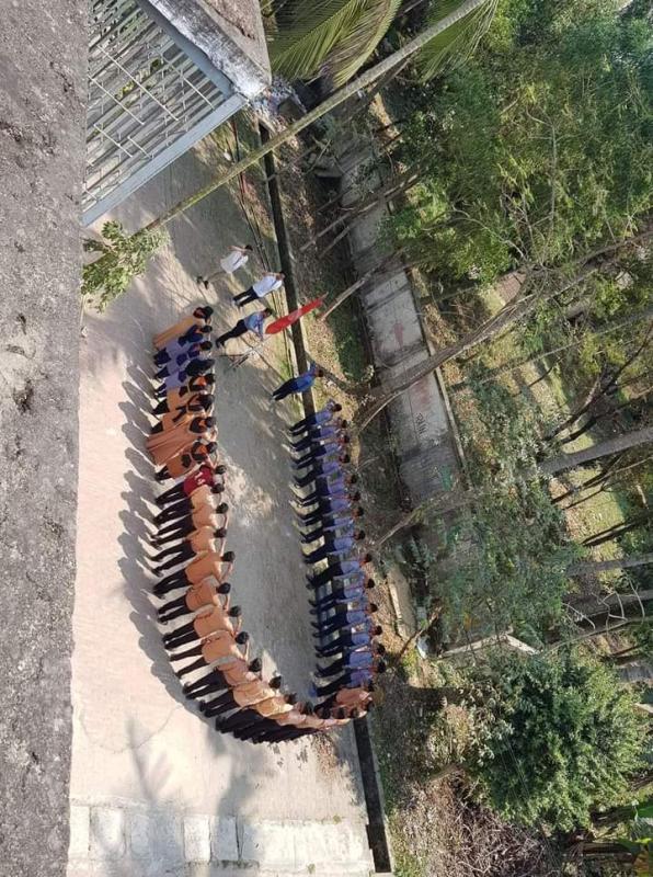 সোমবার সাপ্তাহিক ক্রু মিটিং